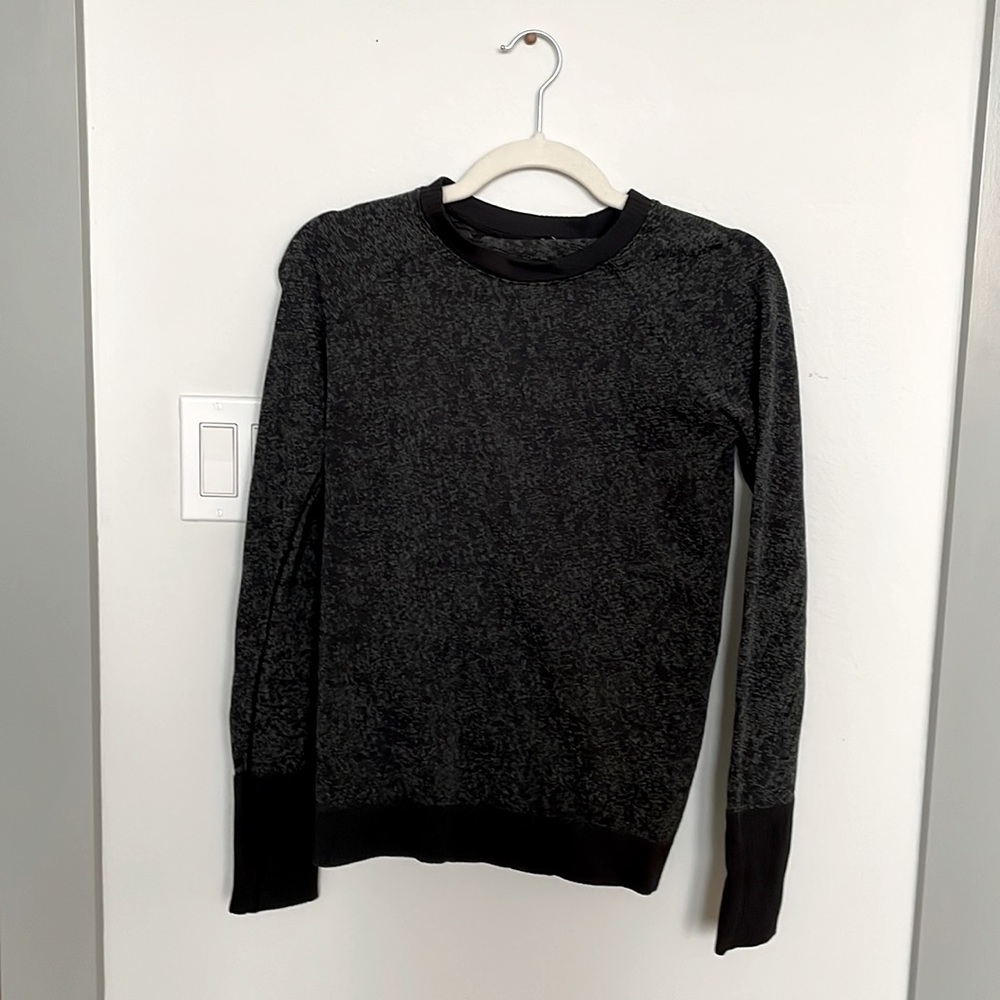 Lululemon thick Long Sleeve Swiftly T variation